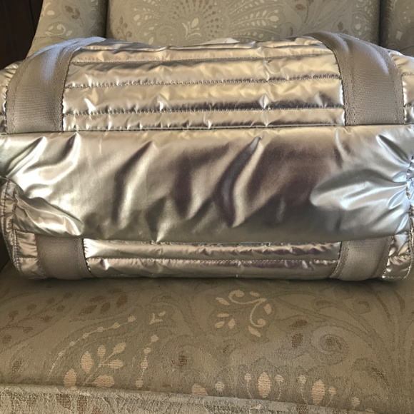 NWT Dagne Dover Landon Medium/Silver Puff - Picture 9 of 11